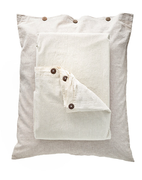 Softest bed linen with buttons